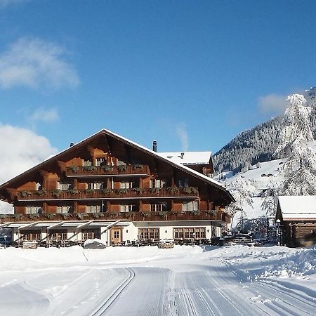 Hotel Alpenland Gstaad Ngoại thất bức ảnh