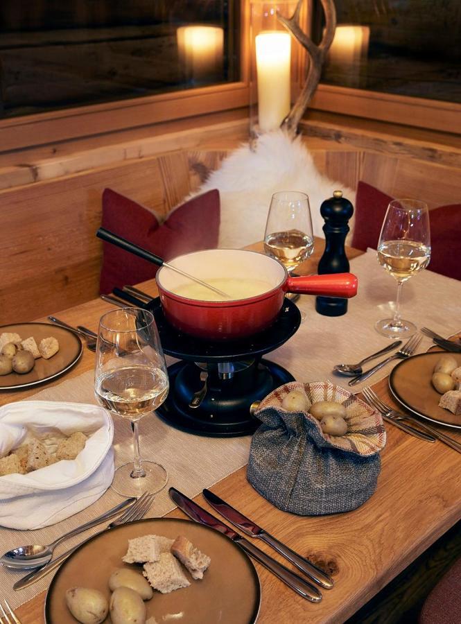 Hotel Alpenland Gstaad Ngoại thất bức ảnh