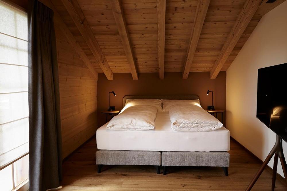 Hotel Alpenland Gstaad Ngoại thất bức ảnh