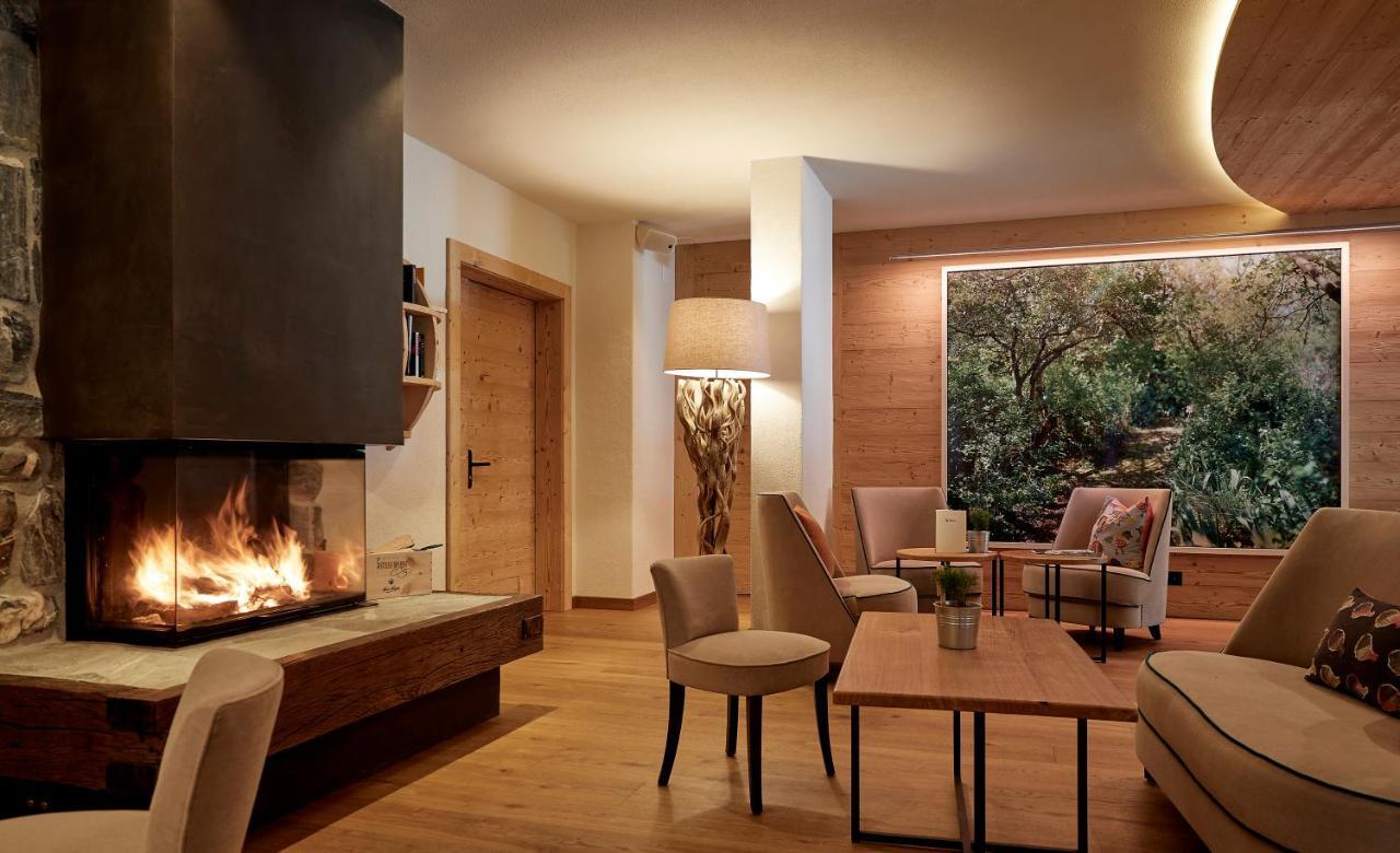Hotel Alpenland Gstaad Ngoại thất bức ảnh